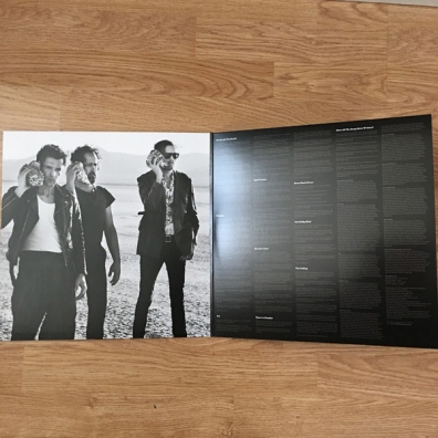 Wonderful Wonderful The Killers (Зе Киллерс): Wonderful Wonderful