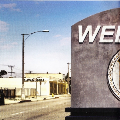 Compton Dr. Dre (Доктор Дре): Compton