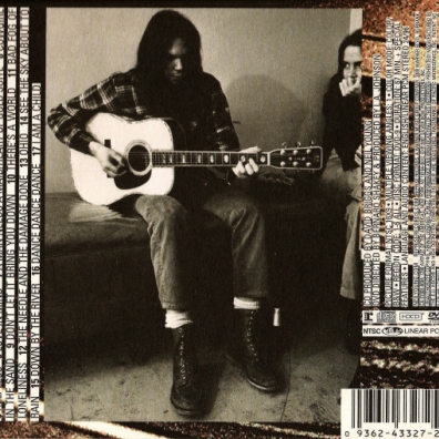 Neil Young (Нил Янг): Live At Massey Hall 1971