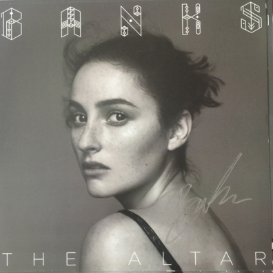Banks (Бэнкс): The Altar