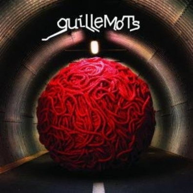 Red Guillemots: Red