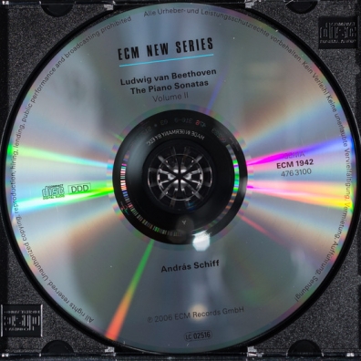 Beethoven/The Piano Sonatas Volume 2 Sonatas Opp. 10 And 13 Beethoven/The Piano Sonatas Volume 2 Sonatas Opp. 10 And 13