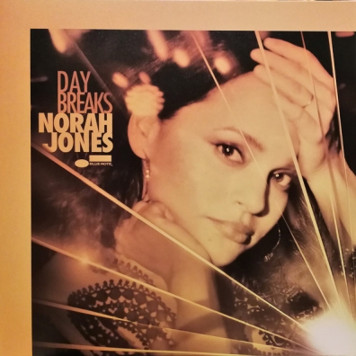 Norah Jones (Нора Джонс): Day Breaks