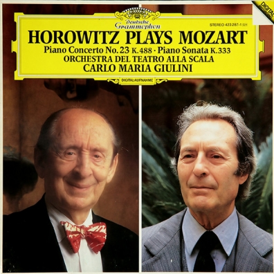 Vladimir Horowitz (Владимир Самойлович Горовиц): Horowitz plays Mozart